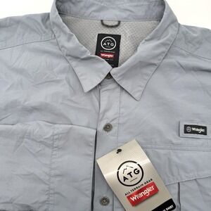 Wrangler ATG Regular Fir Long Sleeve Performance Fishing Button Up Gray‎ XL NWT